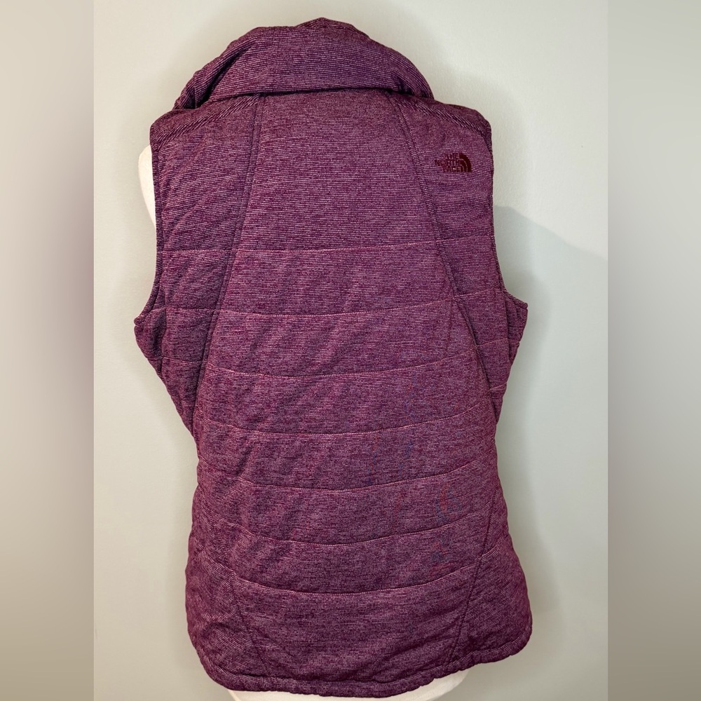 The North Face Pseudio Women's Heathered Plum Quilted Vest - Purple XL - Picture 2 of 3